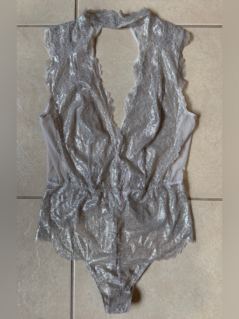 Victorias Secret Metallic Beige Lace Bodysuit Teddy Pleated Plunge Size L Large